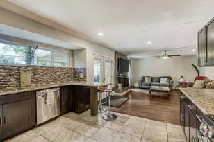 2606 Loyola Ln, Austin, TX 78723 - Photo 7