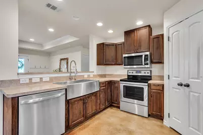 110 N Tanner Court, Burnet, TX 78611 - Photo 11