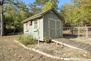 191 Mamalu Dr, Bastrop, TX 78602 - Photo 31