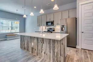 103 E Walter Ave, Pflugerville, TX 78660 - Photo 3