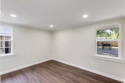 1118 Spur Street, Austin, TX 78721 - Photo 9