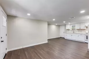 1118 Spur St, Austin, TX 78721 - Photo 21