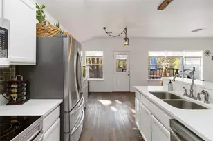 106 Shadow Wood Trail, Cedar Creek, TX 78612 - Photo 15