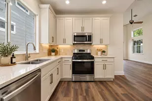 1011 Brodie St, Austin, TX 78704 - Photo 37