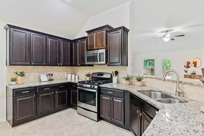 4017 Darryl Street, Round Rock, TX 78681 - Photo 5