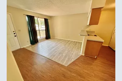 112 Hillside Cove #B, Elgin, TX 78621 - Photo 5