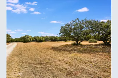 160 Sundance Trail, Liberty Hill, TX 78642 - Photo 21