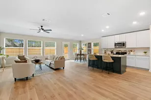 21701 Oregon Ln, Leander, TX 78645 - Photo 3