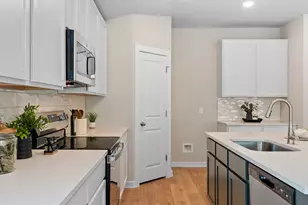 21701 Oregon Ln, Leander, TX 78645 - Photo 17