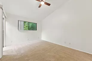 6610 Hart Ln, Austin, TX 78731 - Photo 11