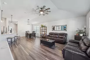 507 Bluejack Wy, Hutto, TX 78634 - Photo 7