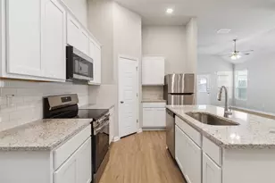 1008 Staglin St, Buda, TX 78610 - Photo 13