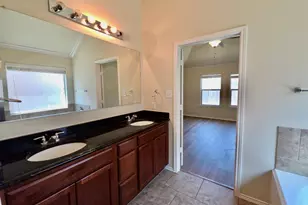 124 Jasper Trail, Buda, TX 78610 - Photo 17