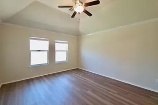 124 Jasper Trail, Buda, TX 78610 - Photo 15