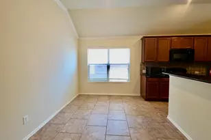 124 Jasper Trail, Buda, TX 78610 - Photo 13