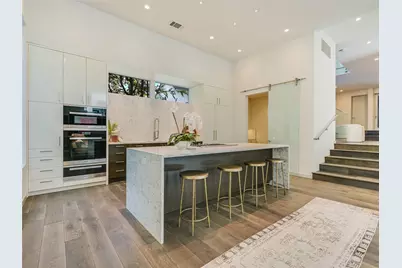 1107 W 31st Street, Austin, TX 78705 - Photo 9