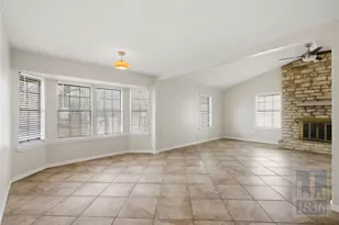 6201 Tara Dr, Austin, TX 78744 - Photo 7