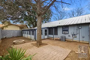 6201 Tara Dr, Austin, TX 78744 - Photo 25