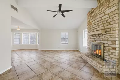 6201 Tara Drive, Austin, TX 78744 - Photo 5