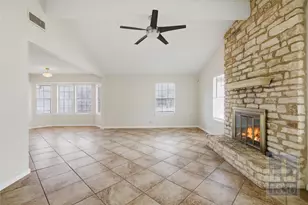 6201 Tara Dr, Austin, TX 78744 - Photo 5