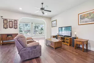 139 Kellogg Ln, Bastrop, TX 78602 - Photo 5