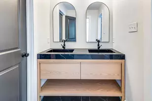 7901 Keswick Dr, Austin, TX 78745 - Photo 11