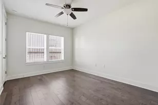 12604 Red Sparrow St, Austin, TX 78729 - Photo 11