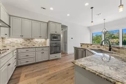 110 Long Bow Cove, Bastrop, TX 78602 - Photo 5