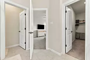 304 Sweetleaf Dr, Buda, TX 78610 - Photo 27