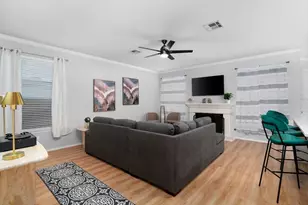 807 Clarence Bohls Ln, Pflugerville, TX 78660 - Photo 3