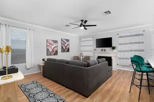807 Clarence Bohls Ln, Pflugerville, TX 78660 - Photo 3