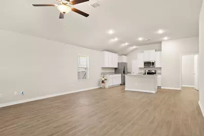 1008 Windflower, New Braunfels, TX 78130 - Photo 3