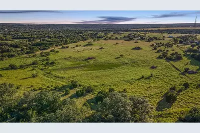 5274 County Road 200, Liberty Hill, TX 78642 - Photo 5