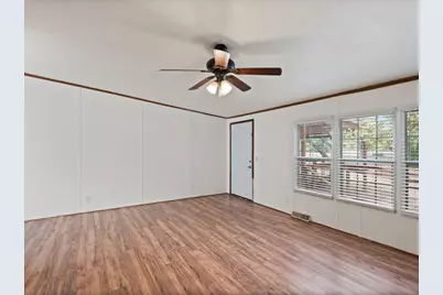 111 Greenslope Cove, Bastrop, TX 78602 - Photo 7