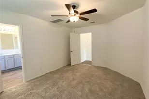 301 Greatest Gift Wy, Jarrell, TX 76537 - Photo 13