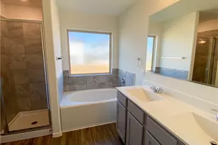 301 Greatest Gift Wy, Jarrell, TX 76537 - Photo 15