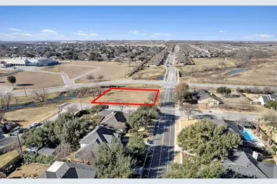 3949 Pinehurst Drive, Taylor, TX 76574 - Photo 3