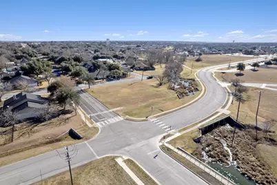 3949 Pinehurst Drive, Taylor, TX 76574 - Photo 9