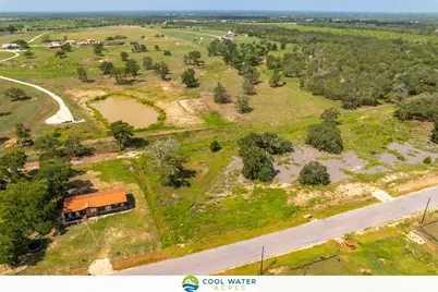 1054 Ferguson Loop, Dale, TX 78616 - Photo 3