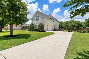 3818 Forest Creek Dr, Round Rock, TX 78664 - Photo 3