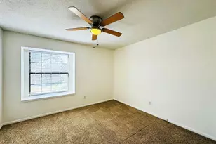 306 Applewood Dr, Pflugerville, TX 78660 - Photo 13
