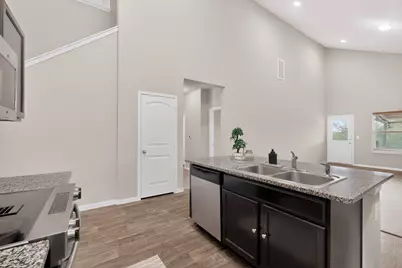 5905 Diamondleaf Bend, Austin, TX 78724 - Photo 13