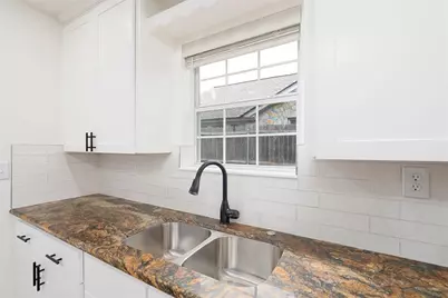 3103 E 16th Street, Austin, TX 78702 - Photo 17