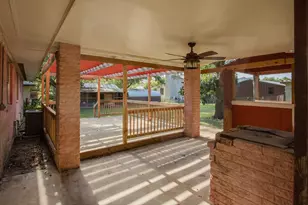 403 4th Ave, Smithville, TX 78957 - Photo 13