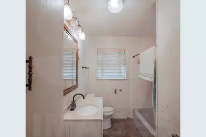 403 4th Avenue, Smithville, TX 78957 - Photo 5