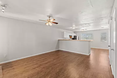 1841 River Crossing Circle #B, Austin, TX 78741 - Photo 3