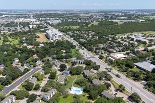 1841 River Crossing Cir, Austin, TX 78741 - Photo 31