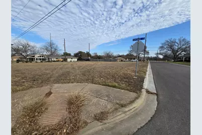 204 E Central Drive, Georgetown, TX 78628 - Photo 3