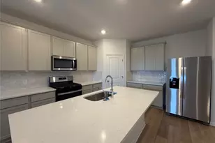 111 Holmby Dr, Hutto, TX 78634 - Photo 3