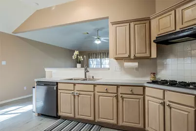 9120 Fainwood Lane, Austin, TX 78749 - Photo 17